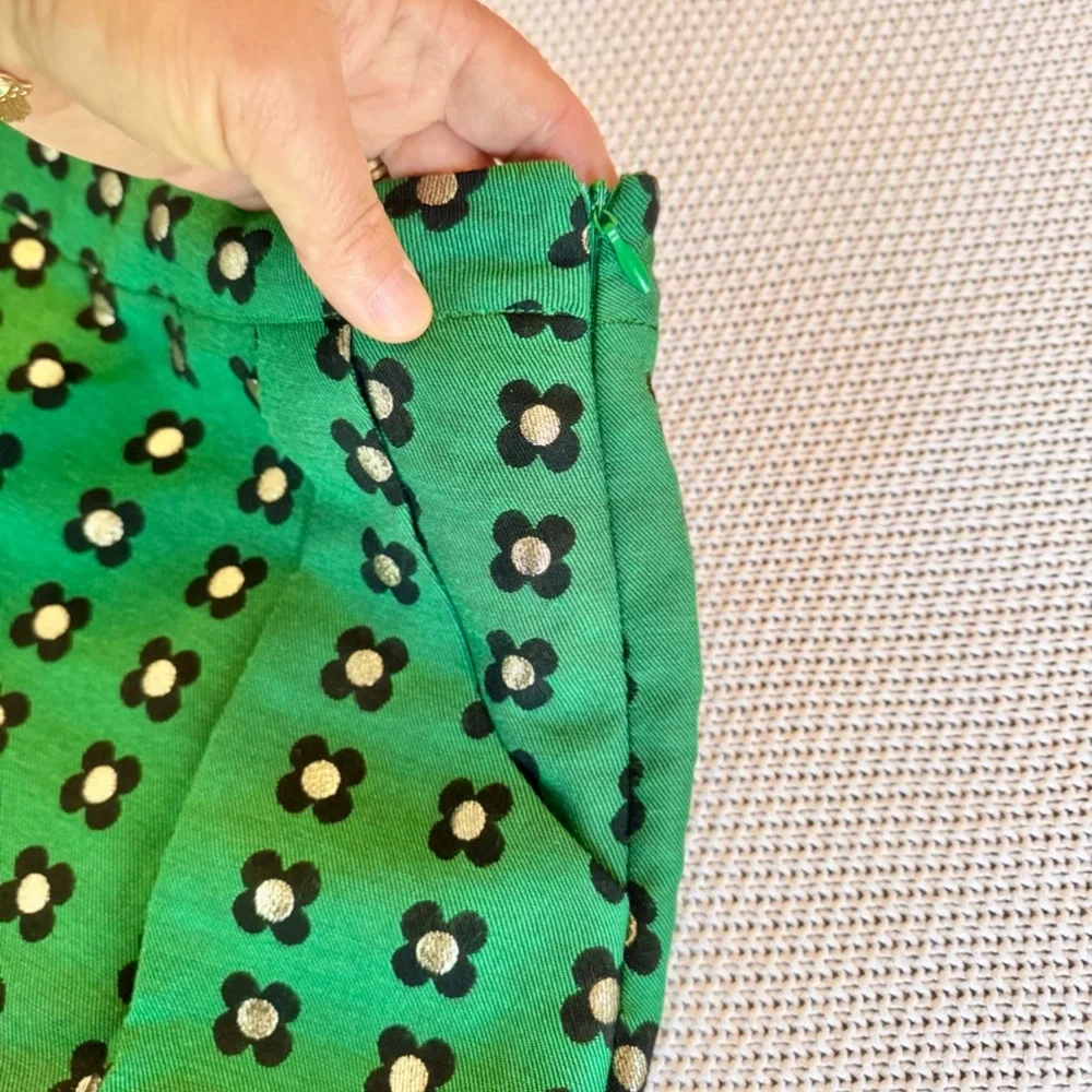 ANTHROPOLOGIE + HD in Paris Green & Gold Patterned Mini Skirt